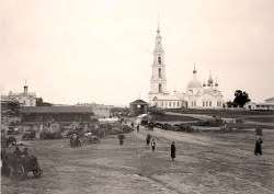 The belfry was constructed in the years 1796-1800, as an organ of the monastery of St. Nicholas.